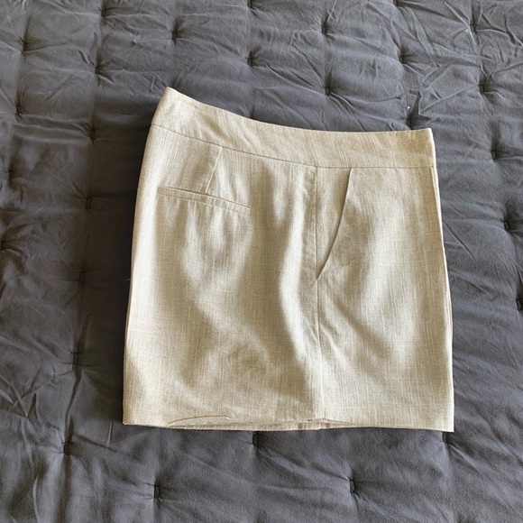 Linen Shorts - Picture 2 of 5